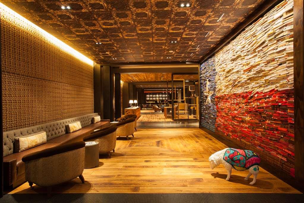 Hotel The George, By Valencia Collection