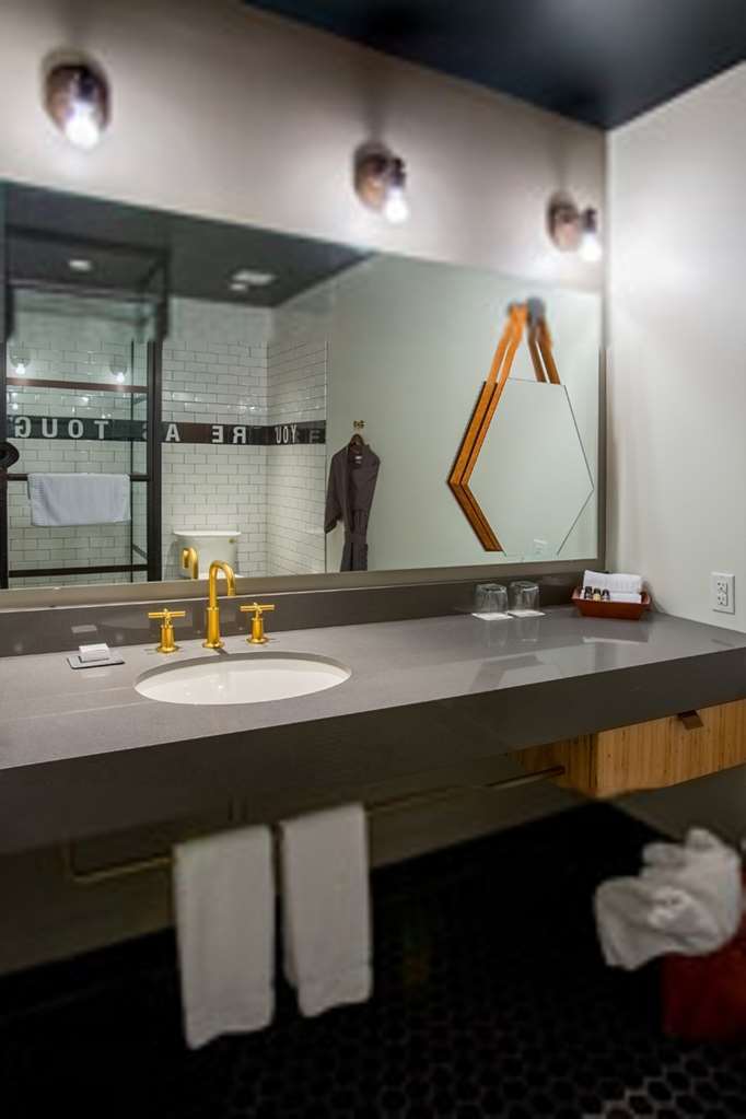 Hotel The George, By Valencia Collection College Station